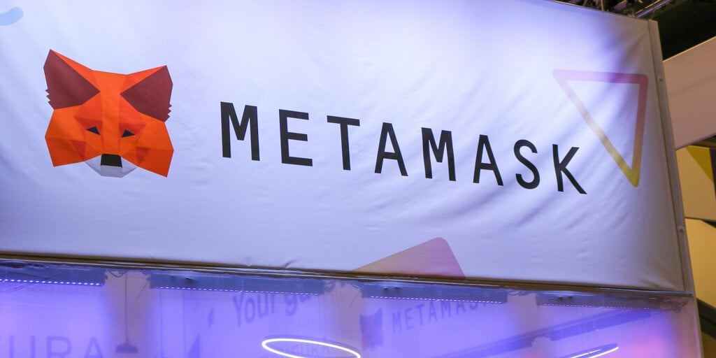 MetaMask Adds Support for Hyperliquid Swaps, Eyes Polymarket Integration Decrypt logo
